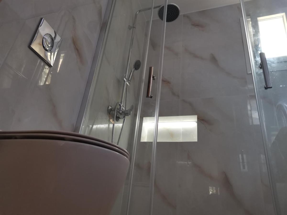 Nely'S Luxury Home Nydrí Eksteriør bilde